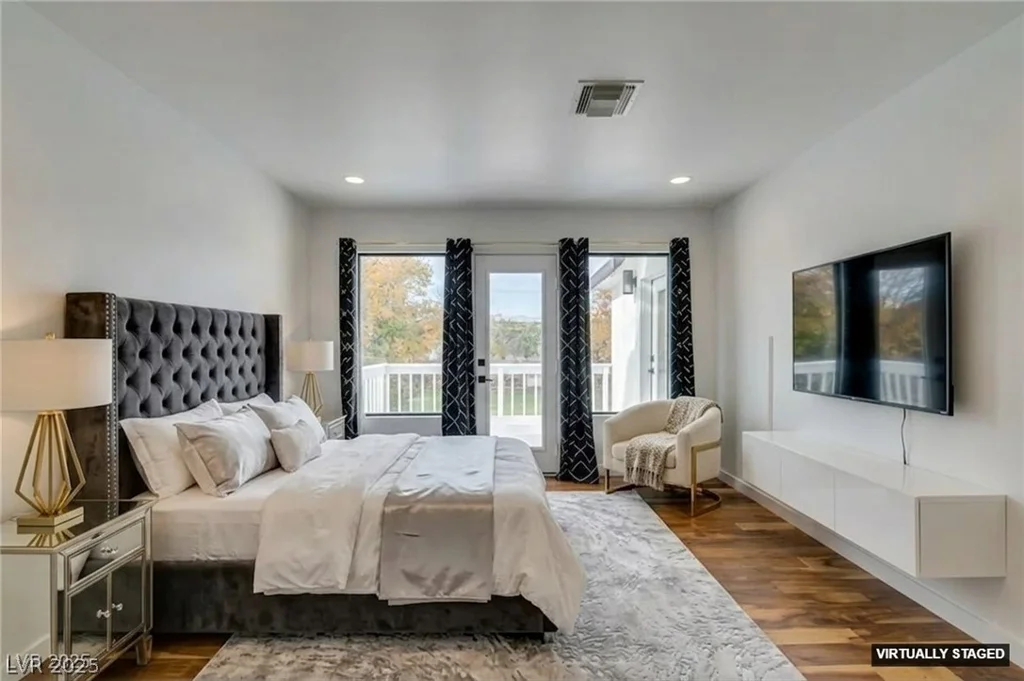 2875 Rosanna, Las Vegas, NV 89117