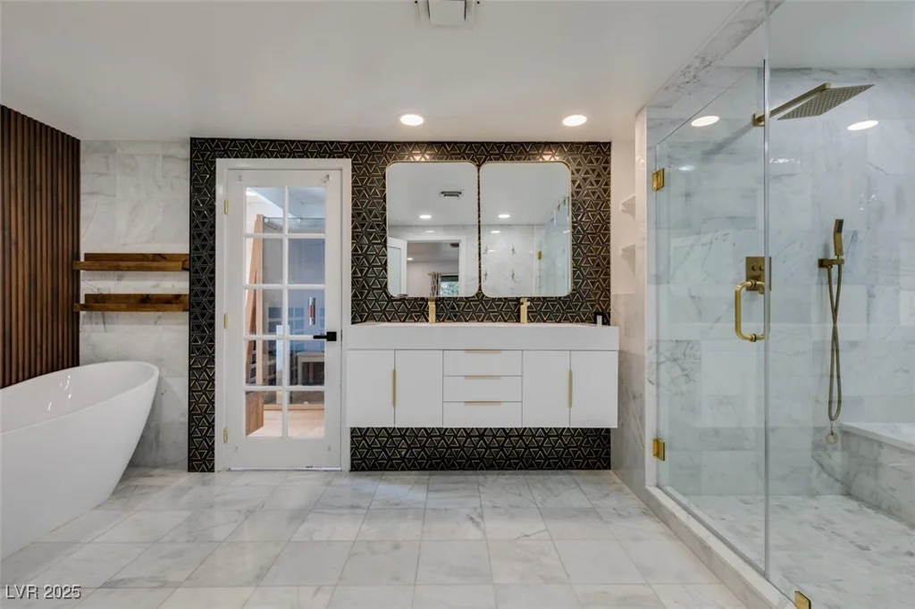 2875 Rosanna, Las Vegas, NV 89117
