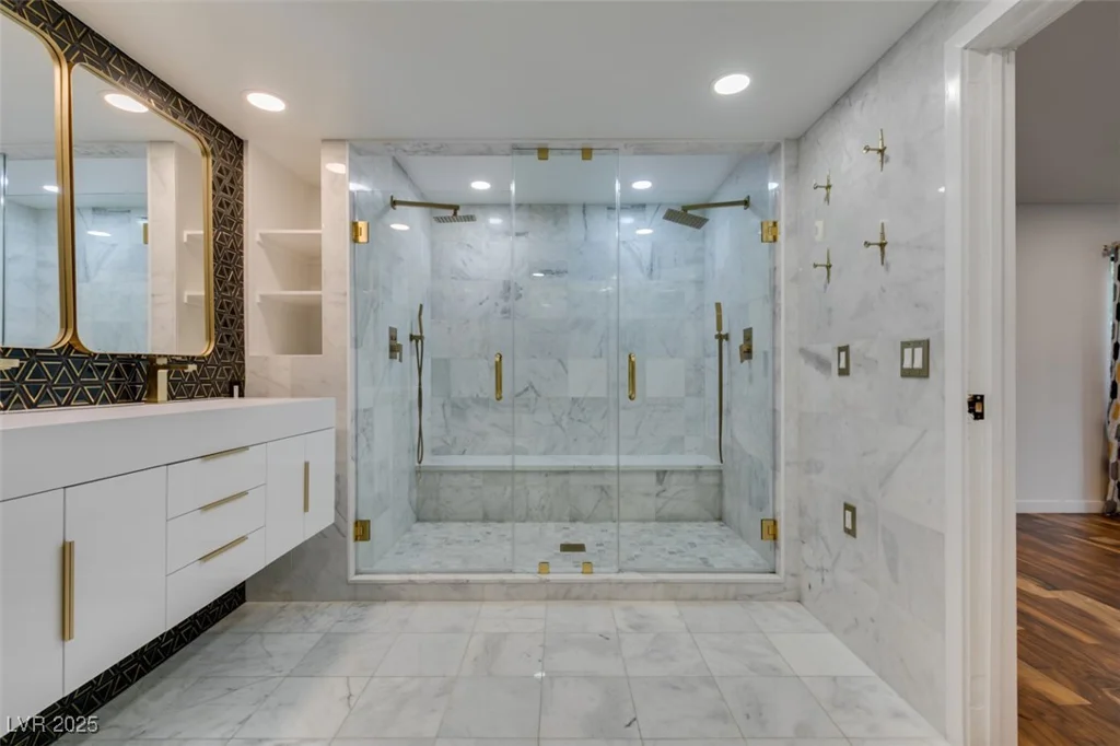2875 Rosanna, Las Vegas, NV 89117