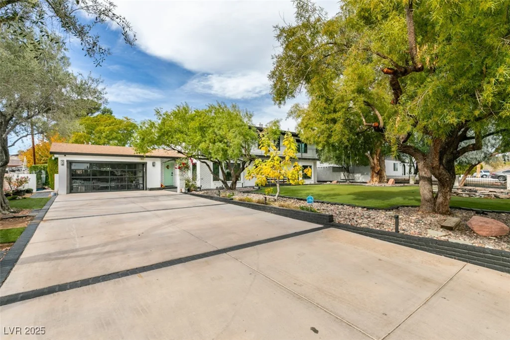 2875 Rosanna, Las Vegas, NV 89117