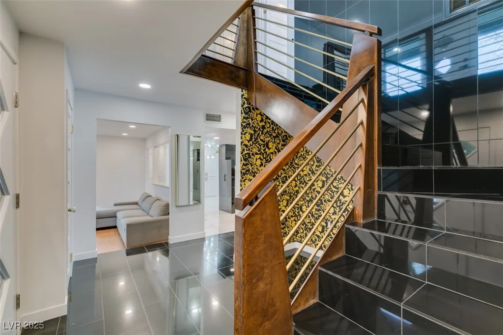 2875 Rosanna, Las Vegas, NV 89117