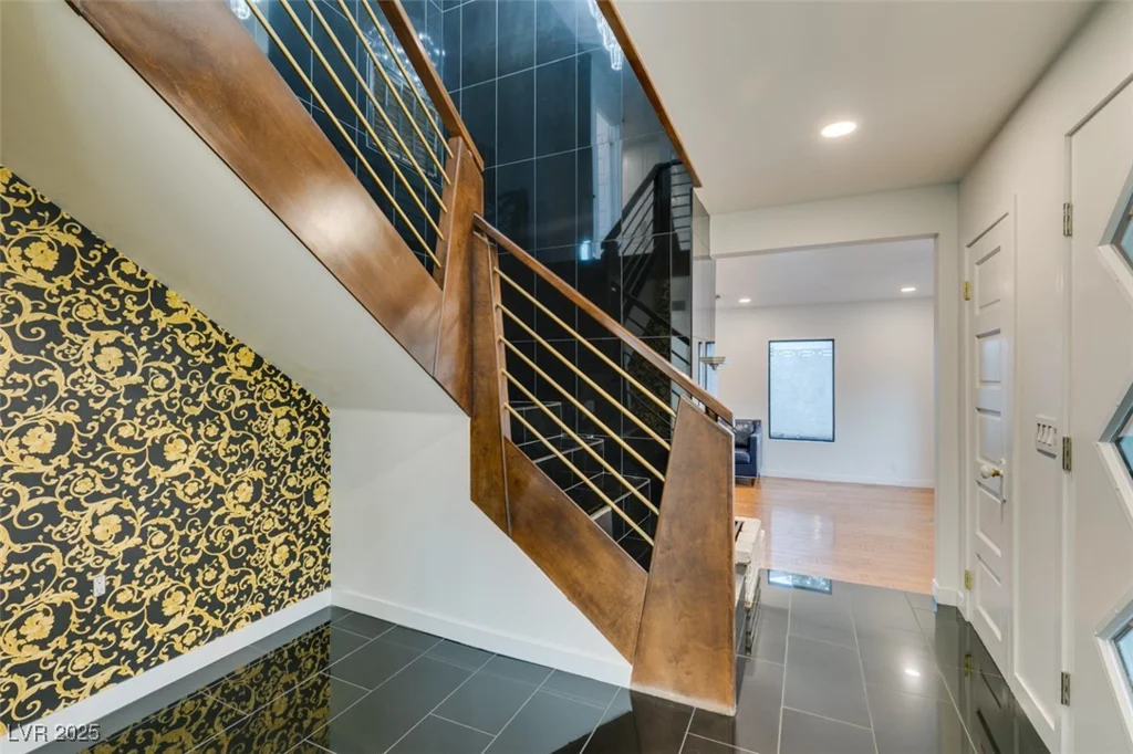 2875 Rosanna, Las Vegas, NV 89117