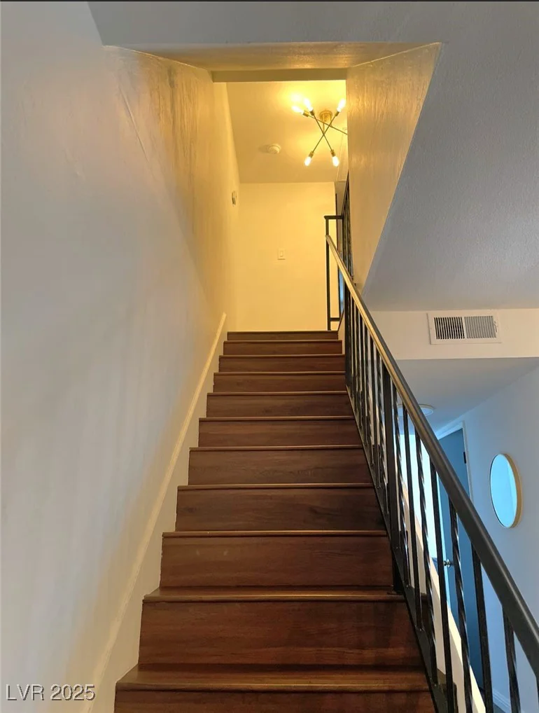 1460 Hialeah, Las Vegas, NV 89119
