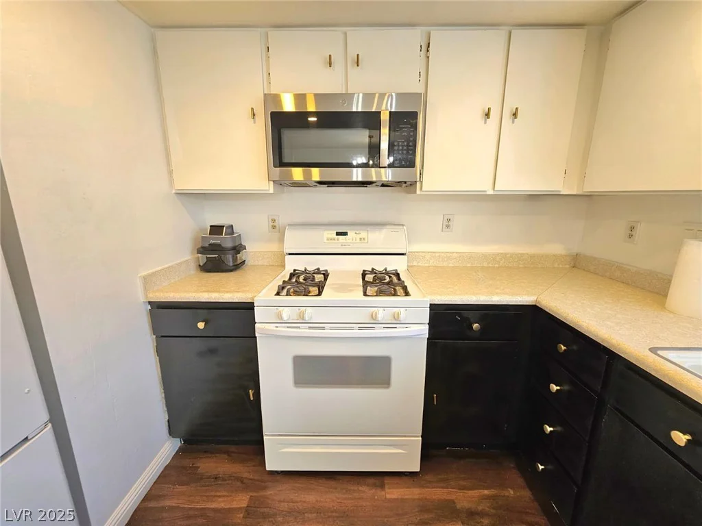 1460 Hialeah, Las Vegas, NV 89119