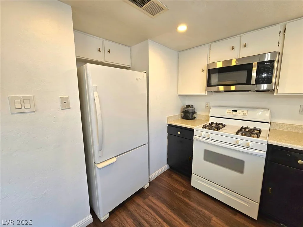 1460 Hialeah, Las Vegas, NV 89119