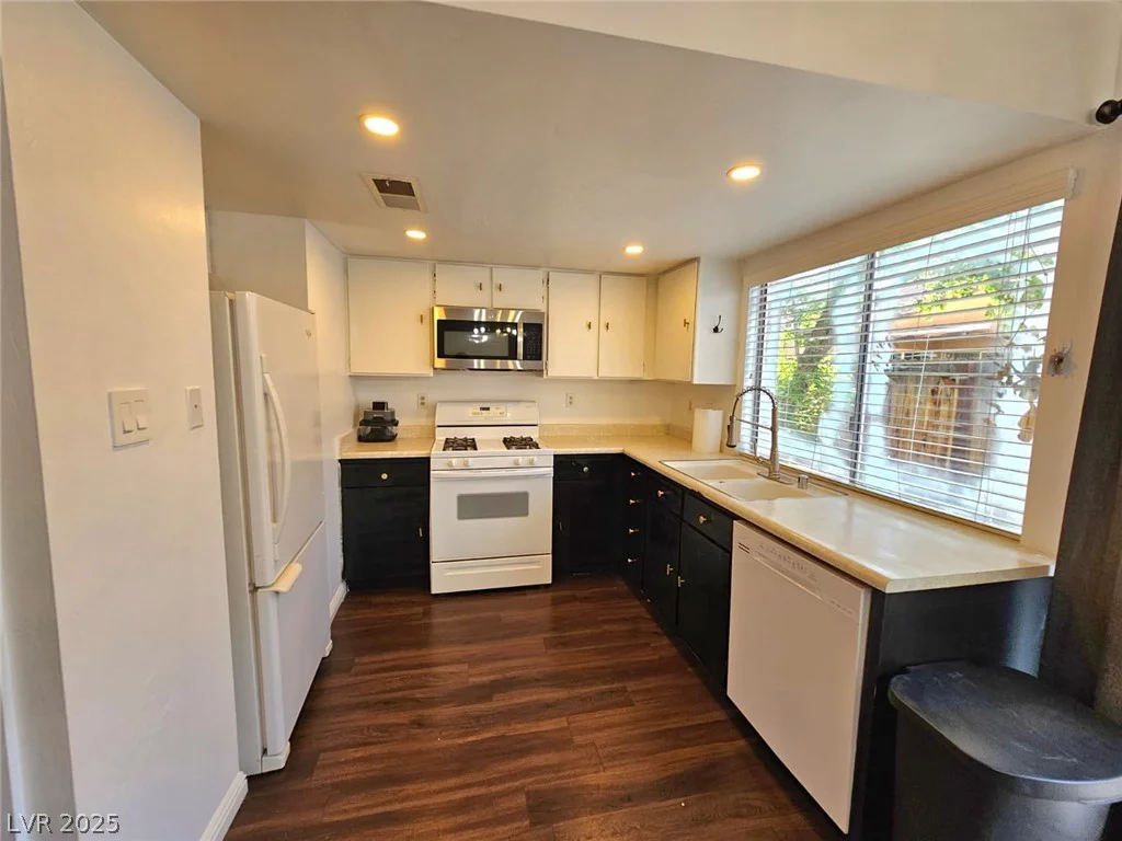 1460 Hialeah, Las Vegas, NV 89119