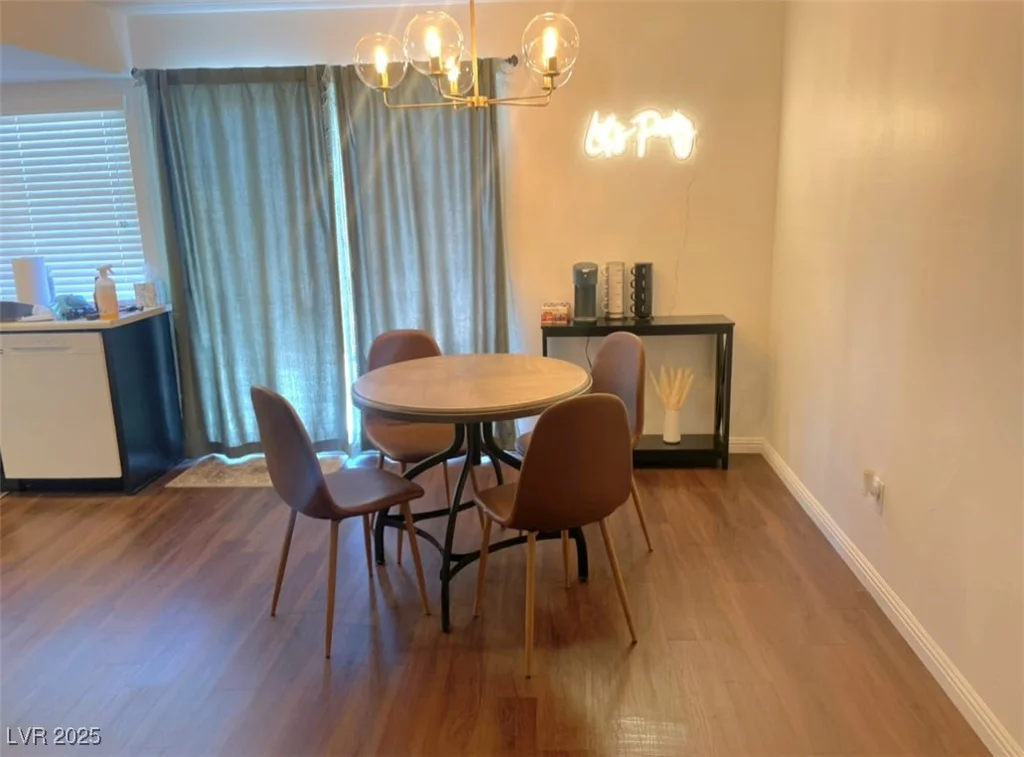 1460 Hialeah, Las Vegas, NV 89119