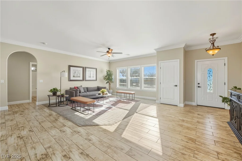 6981 Queenswood, Pahrump, NV 89061