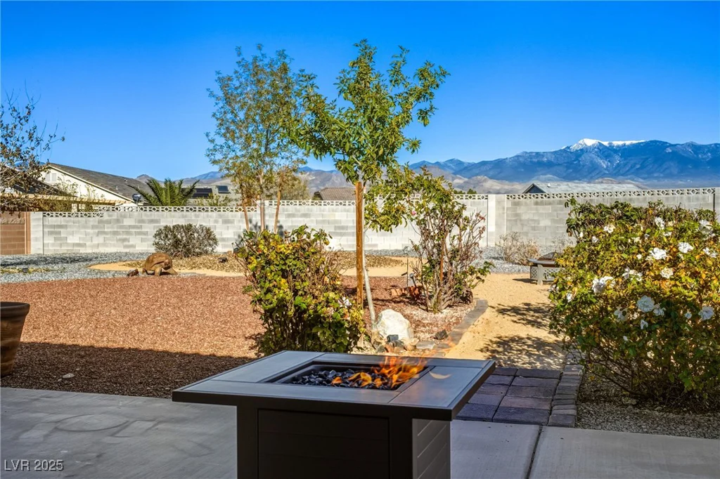 6981 Queenswood, Pahrump, NV 89061