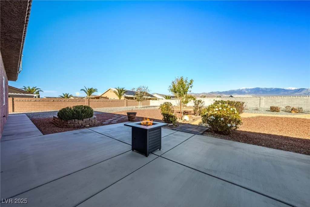 6981 Queenswood, Pahrump, NV 89061