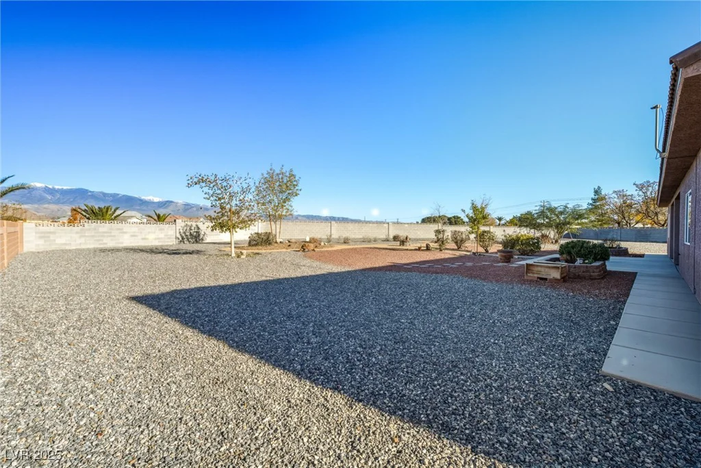 6981 Queenswood, Pahrump, NV 89061