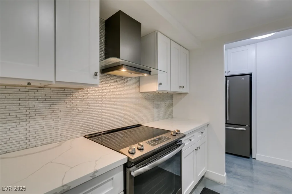 205 Harmon, Las Vegas, NV 89169