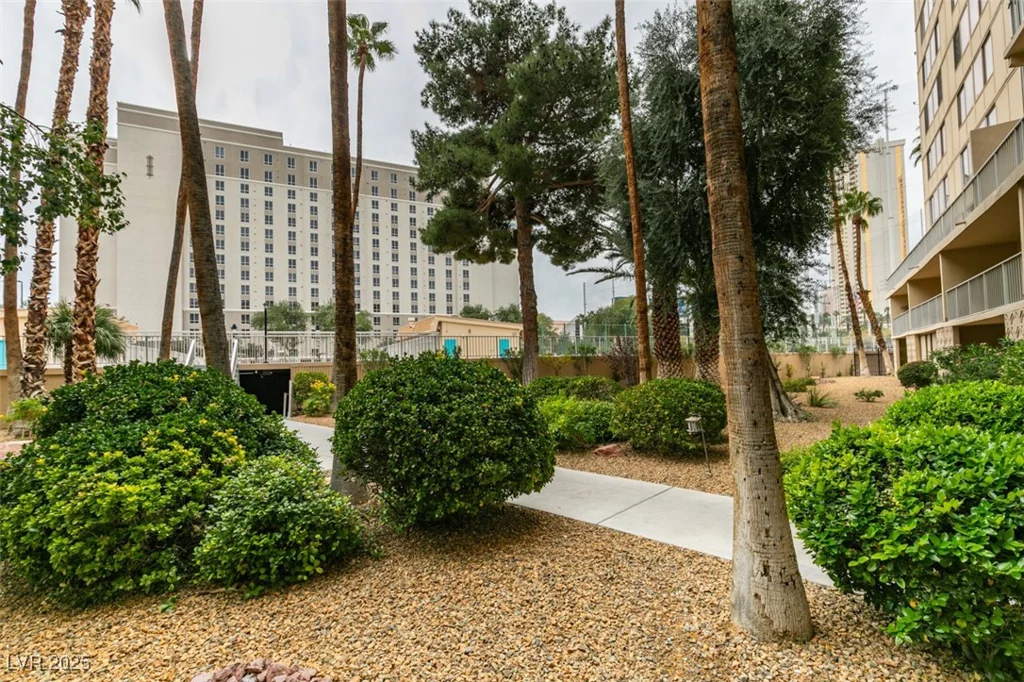 205 Harmon, Las Vegas, NV 89169