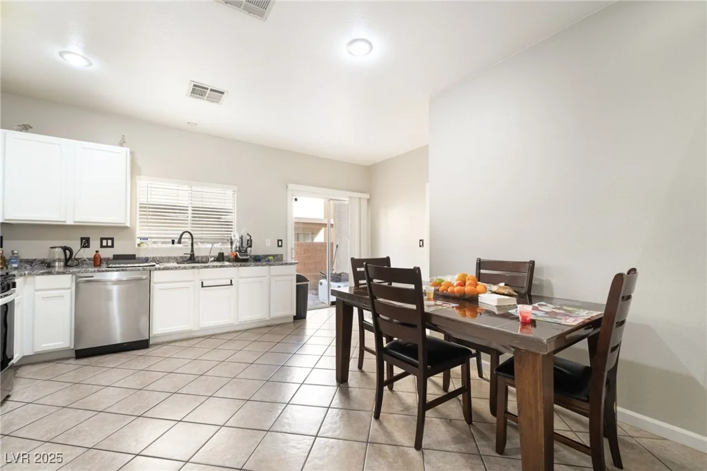 6880 Silver Eagle, Las Vegas, NV 89122