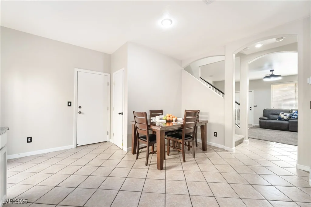 6880 Silver Eagle, Las Vegas, NV 89122