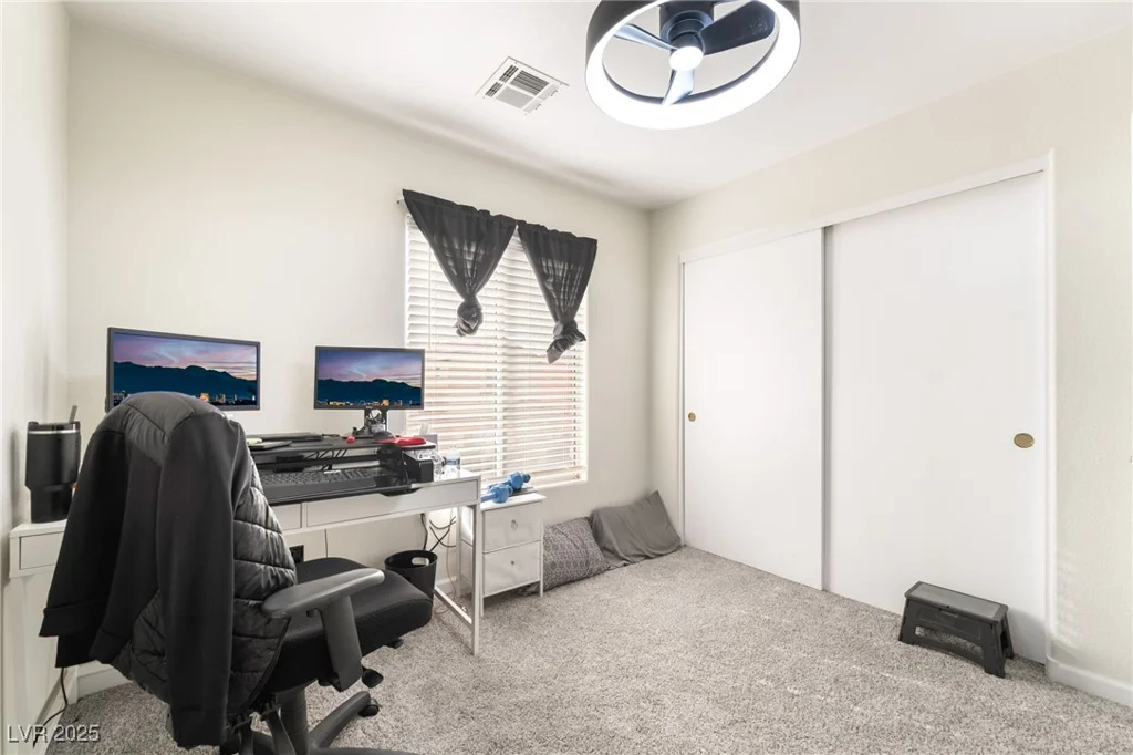 6880 Silver Eagle, Las Vegas, NV 89122