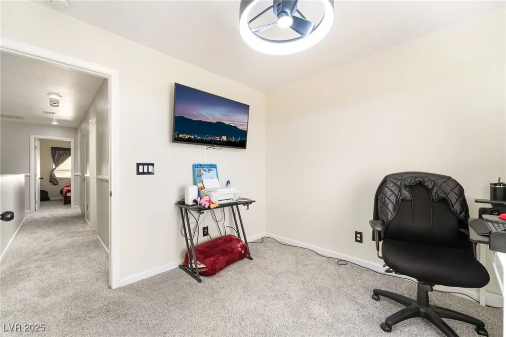 6880 Silver Eagle, Las Vegas, NV 89122