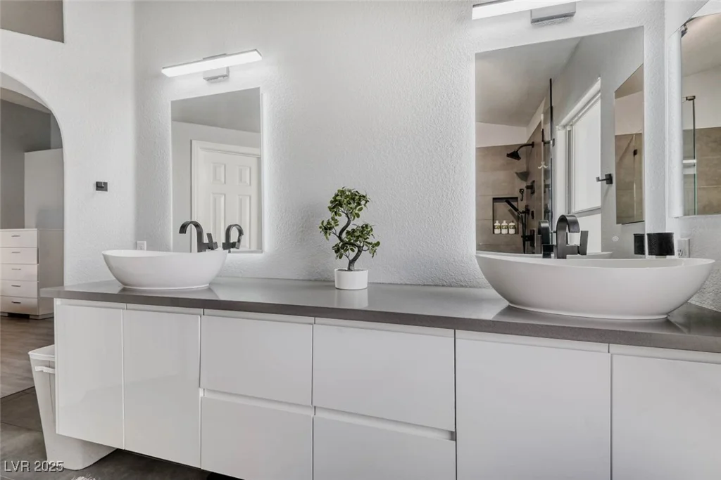 1915 Coralino, Henderson, NV 89074
