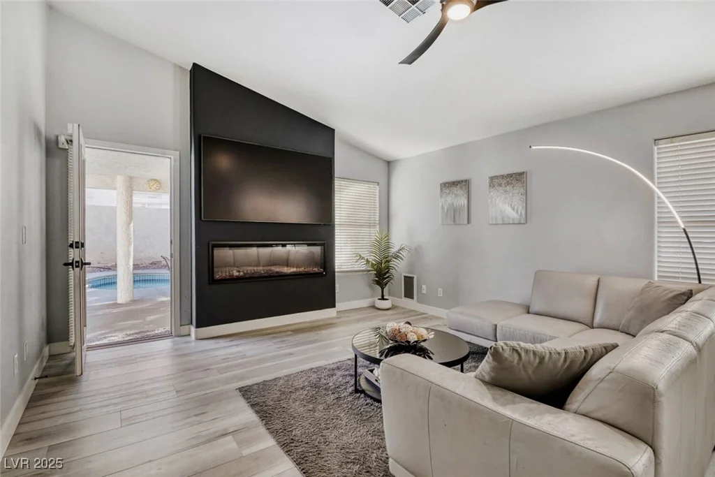 1915 Coralino, Henderson, NV 89074