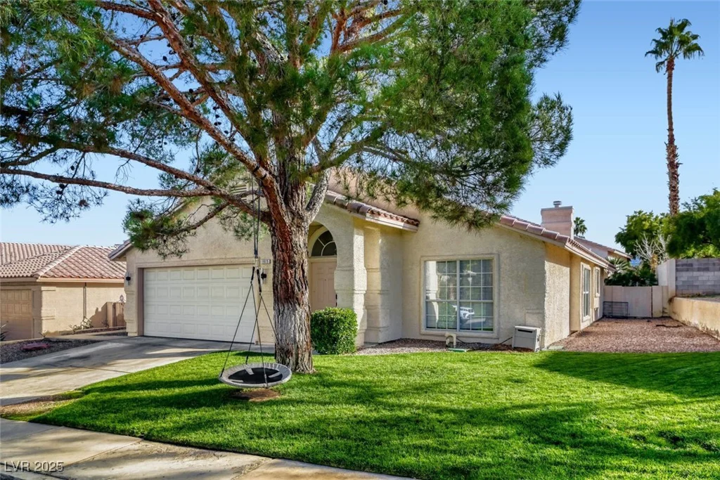 1915 Coralino, Henderson, NV 89074