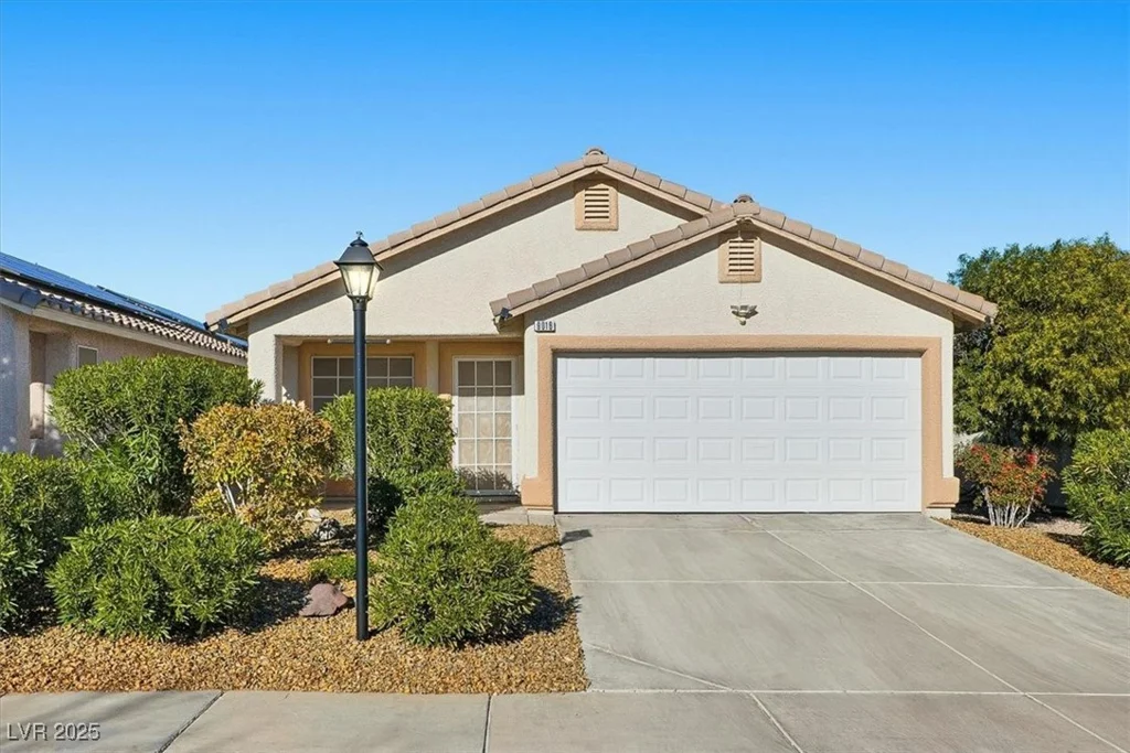 9016 Crooked Shell, Las Vegas, NV 89143