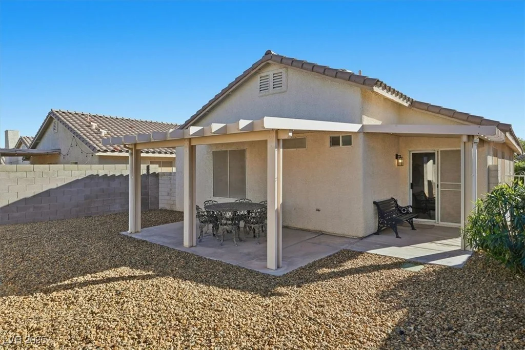 9016 Crooked Shell, Las Vegas, NV 89143