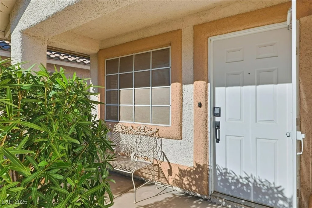 9016 Crooked Shell, Las Vegas, NV 89143