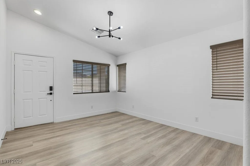 9016 Crooked Shell, Las Vegas, NV 89143