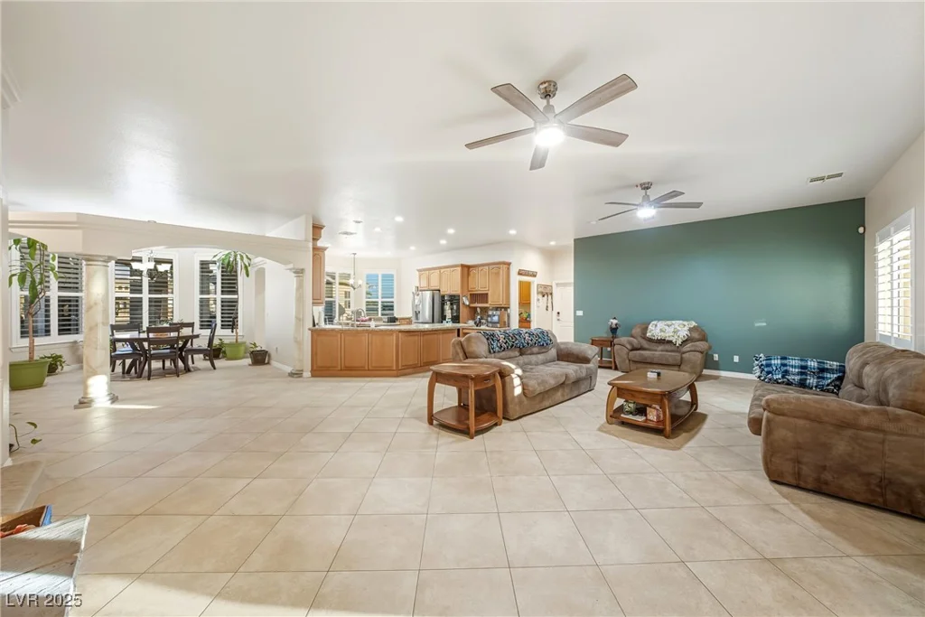 3200 Peggy, Pahrump, NV 89048