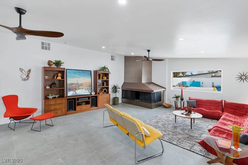 3333 Seminole, Las Vegas, NV 89169