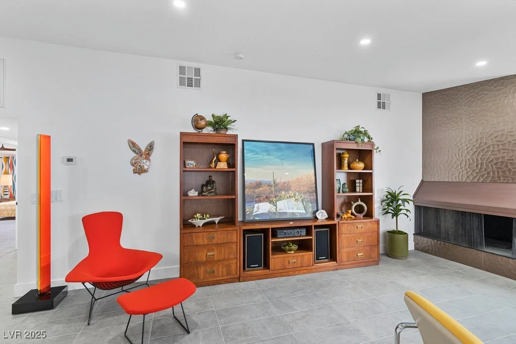 3333 Seminole, Las Vegas, NV 89169