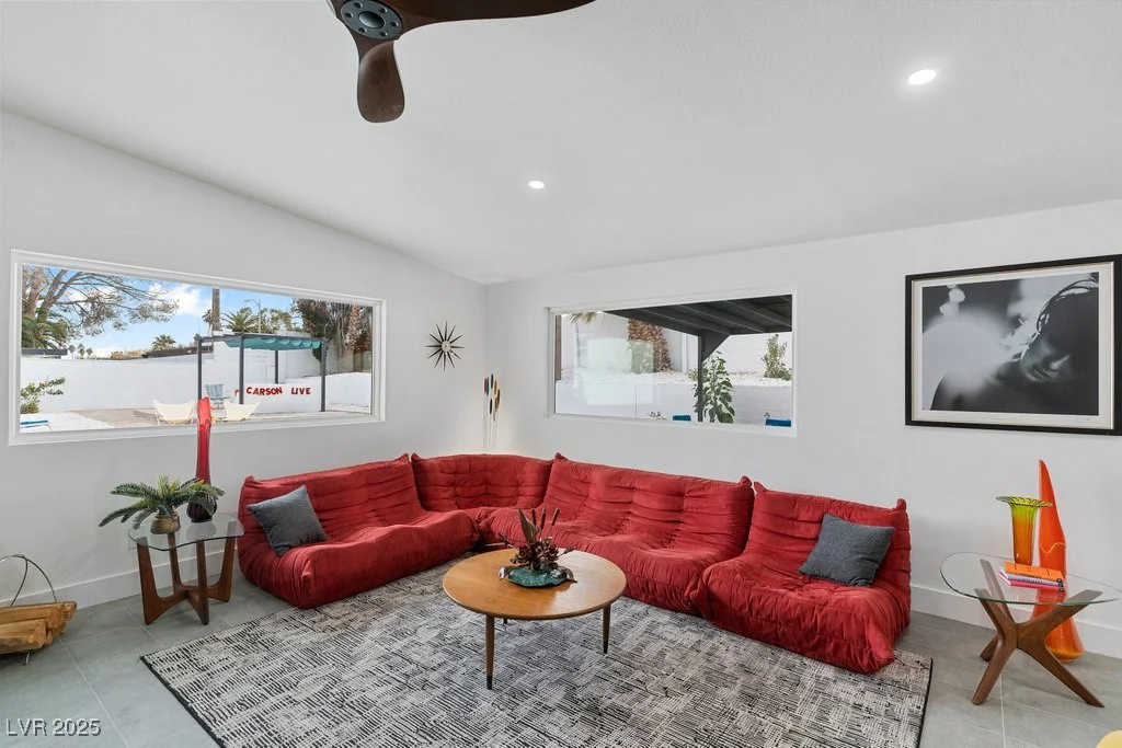 3333 Seminole, Las Vegas, NV 89169