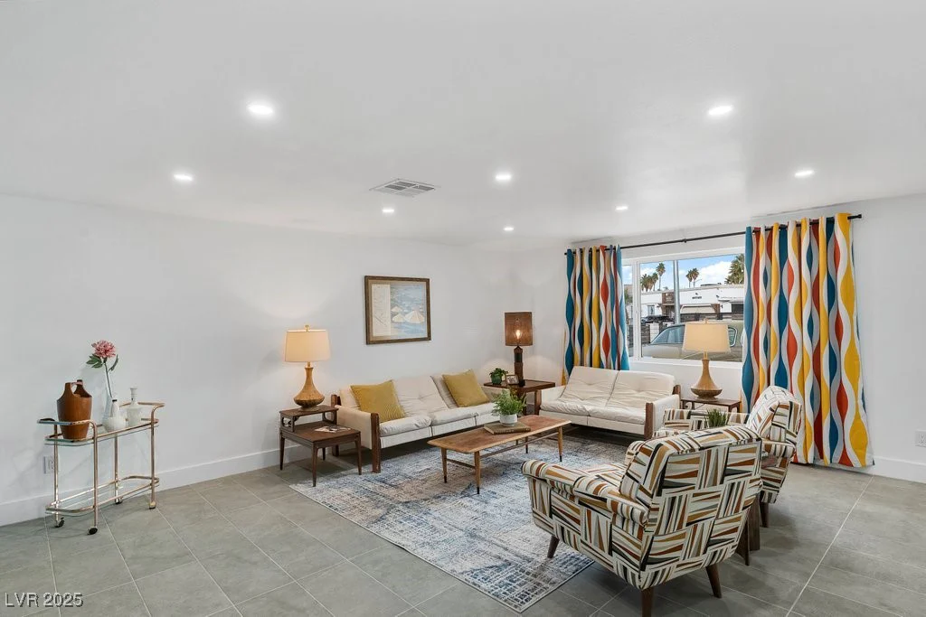 3333 Seminole, Las Vegas, NV 89169