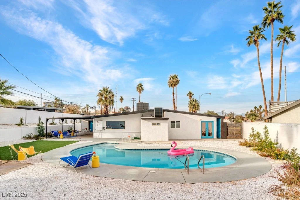 3333 Seminole, Las Vegas, NV 89169