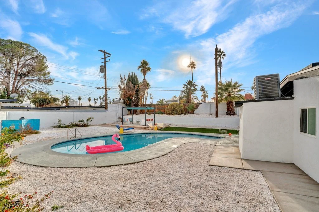 3333 Seminole, Las Vegas, NV 89169