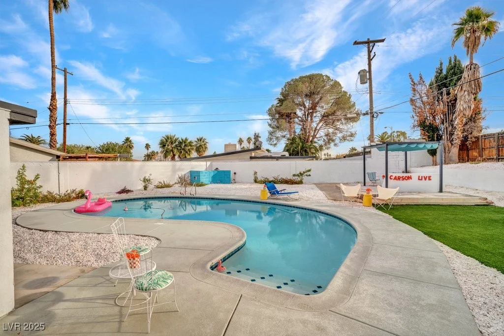 3333 Seminole, Las Vegas, NV 89169
