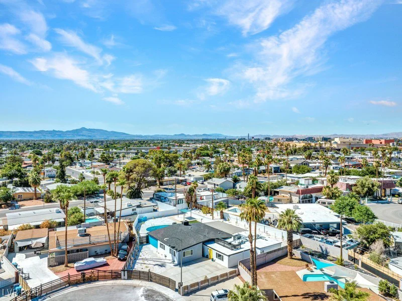 3333 Seminole, Las Vegas, NV 89169