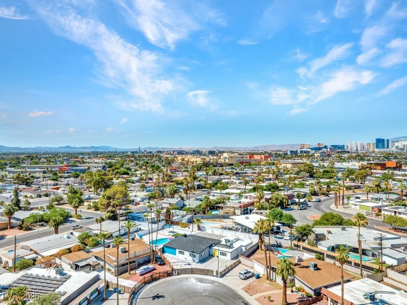 3333 Seminole, Las Vegas, NV 89169