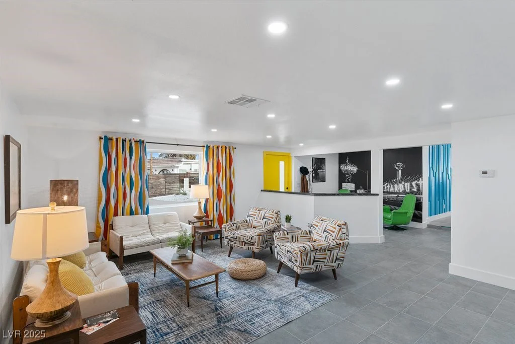 3333 Seminole, Las Vegas, NV 89169