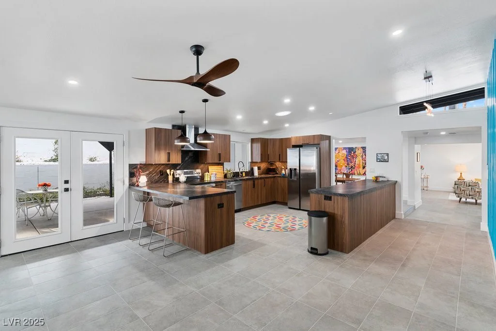 3333 Seminole, Las Vegas, NV 89169