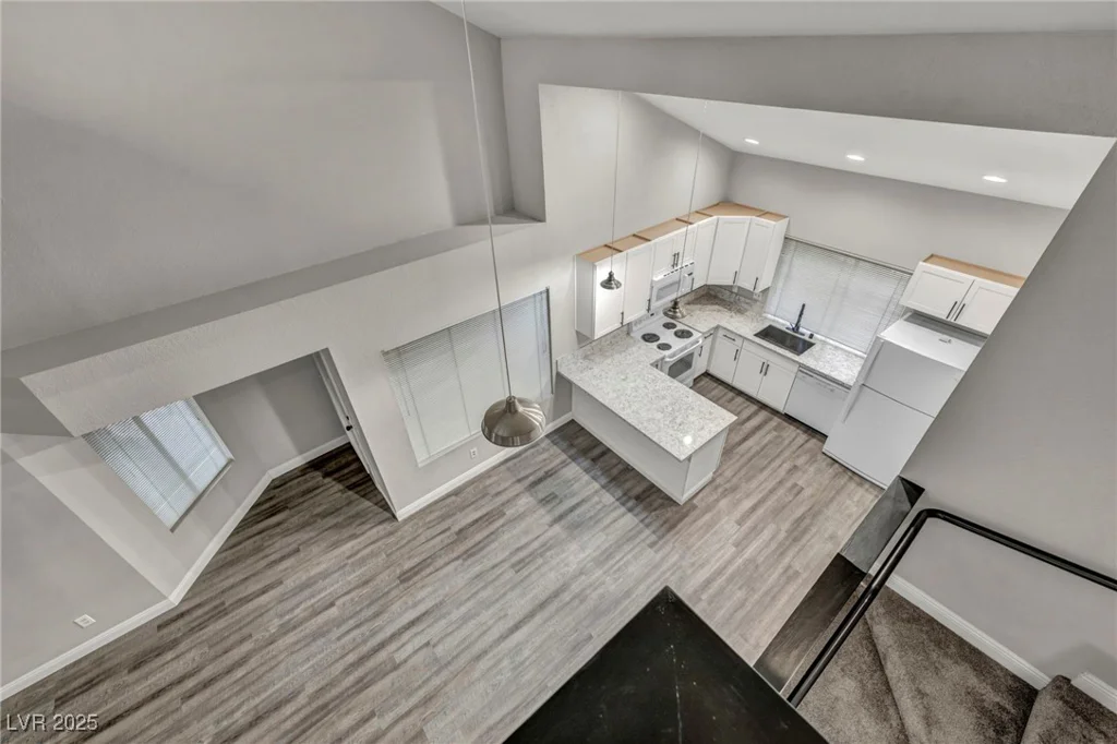 5670 Vineyard, Las Vegas, NV 89110