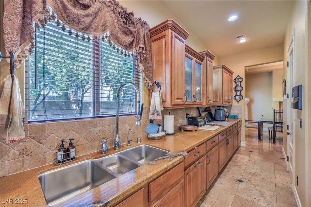 1920 Columbia Crest, Las Vegas, NV 89117