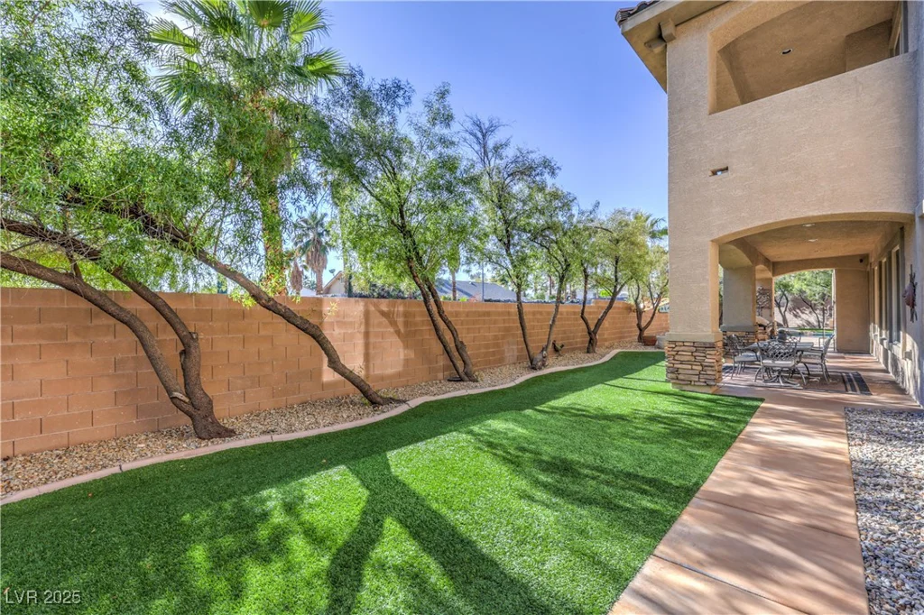 1920 Columbia Crest, Las Vegas, NV 89117