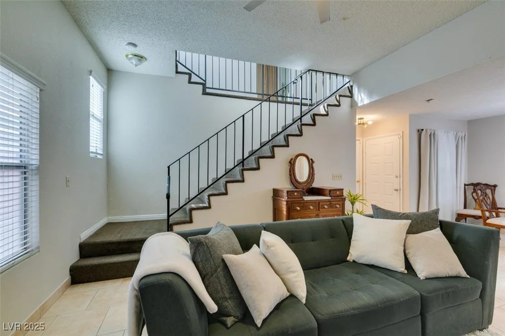 3932 Lincoln, Las Vegas, NV 89115