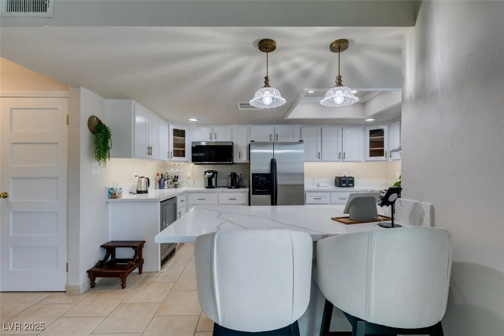 3932 Lincoln, Las Vegas, NV 89115