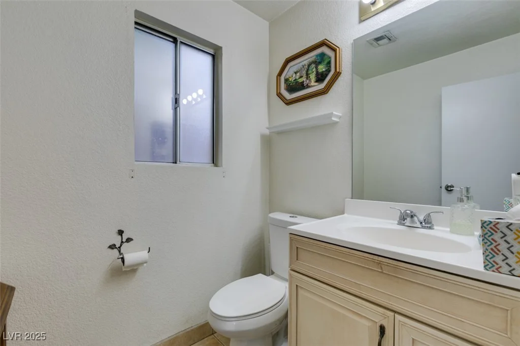 3932 Lincoln, Las Vegas, NV 89115