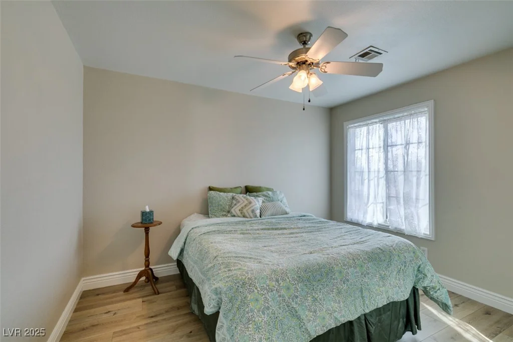 3932 Lincoln, Las Vegas, NV 89115