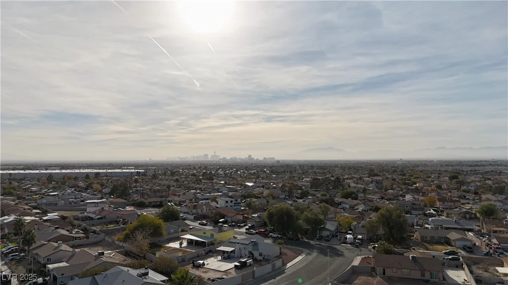 3932 Lincoln, Las Vegas, NV 89115