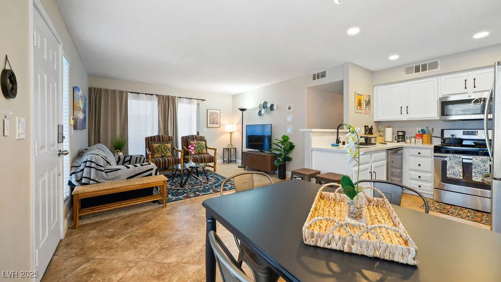 3123 Key Largo, Las Vegas, NV 89120