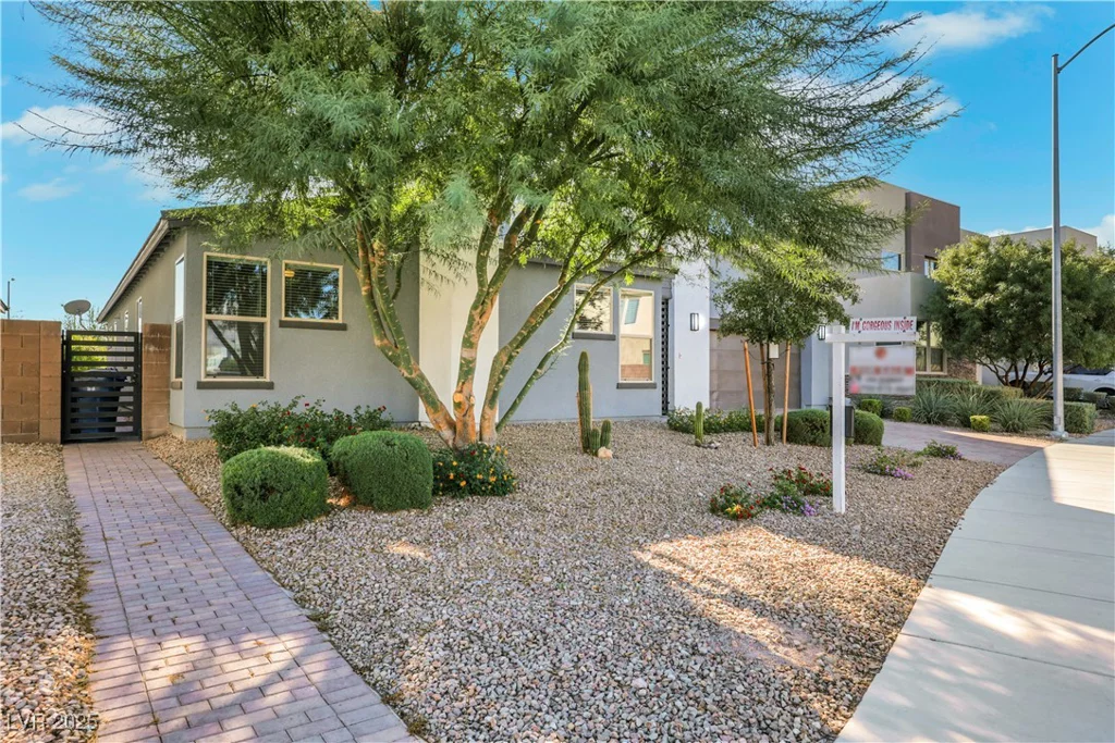 1609 Dream Canyon, North Las Vegas, NV 89084